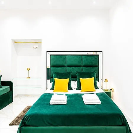 Valery Luxury Apartment Centro Storico-2